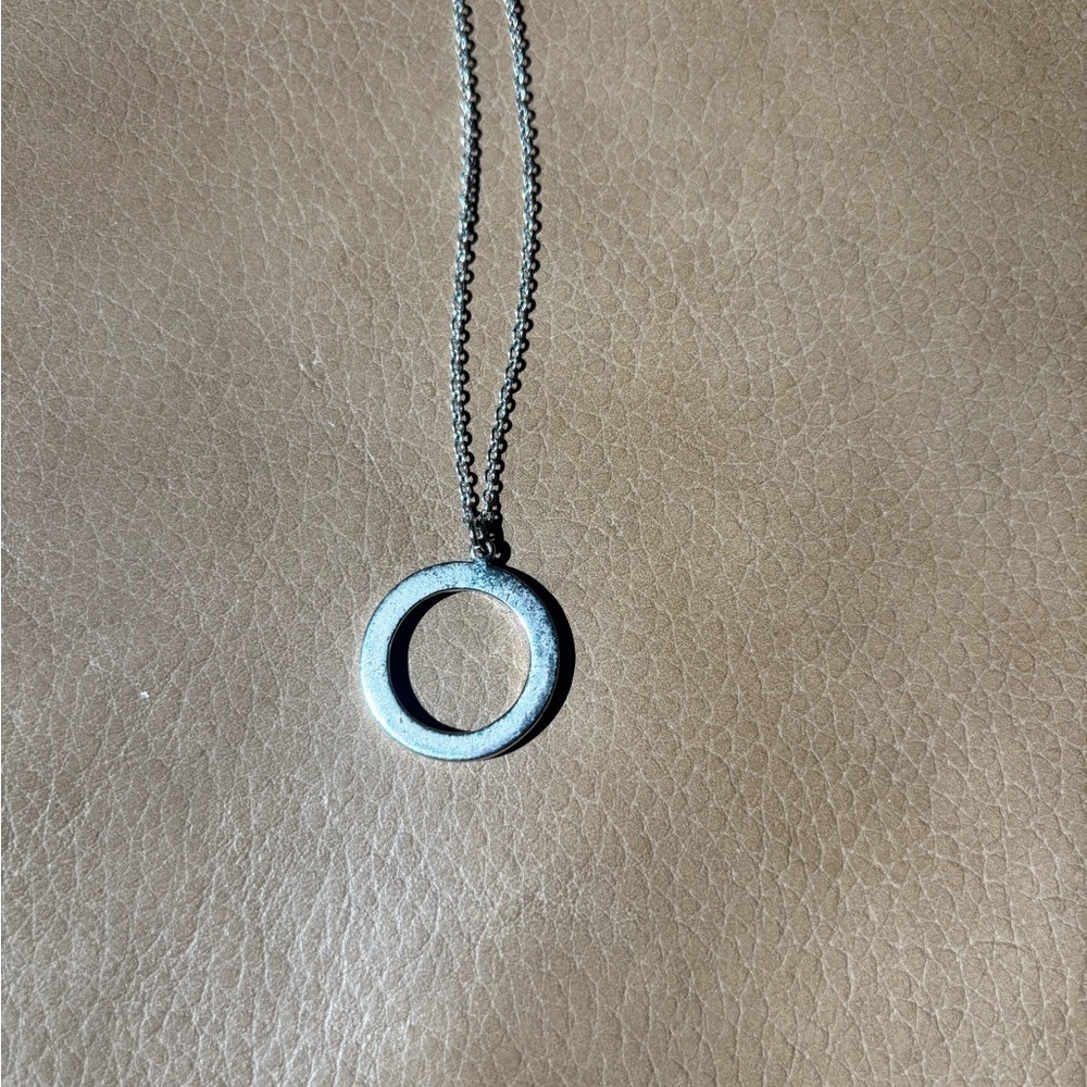 Silver Circle Pendant Necklace with earrings set - Picture 3 of 5